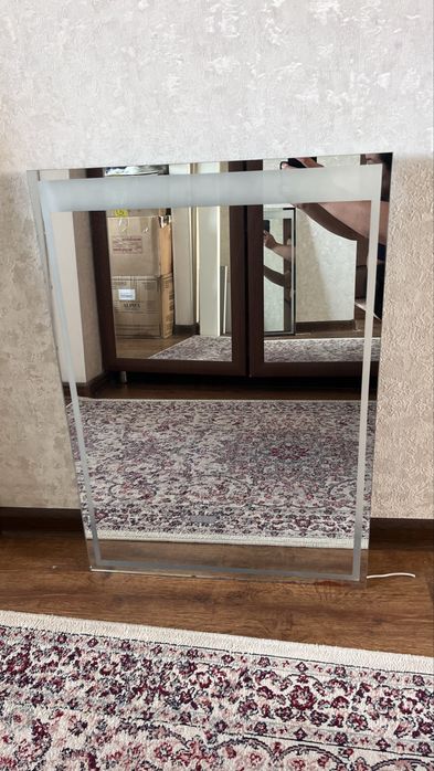 Зеркало с подсветкой