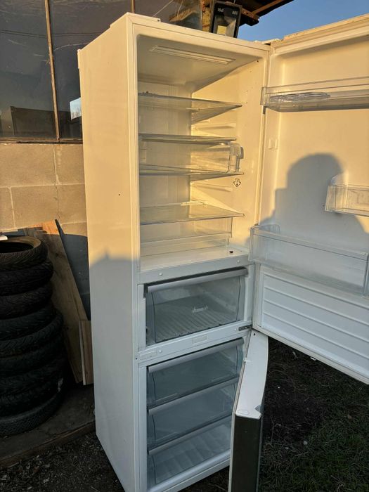 Хладилник панасоник