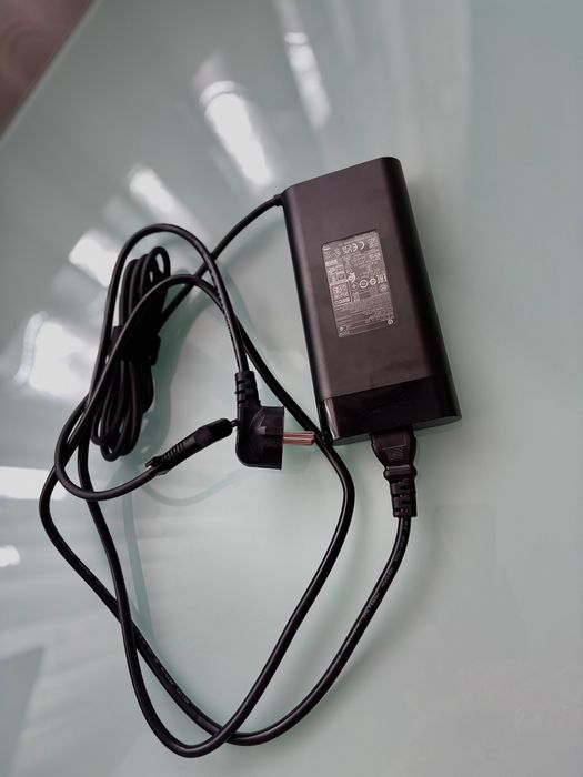 Laptop Gaming HP OMEN 15 – i7, GTX 1060 6GB, 16GB RAM, 666GB SSD