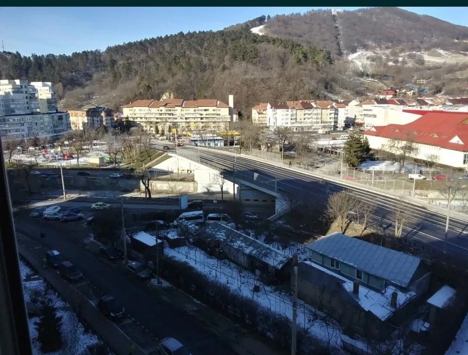 Vand apartament  3 camere.accept variante cu garsoniera sau ap  2 camere