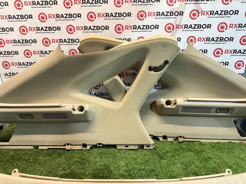 Обшивки багажа на  Lexus Rx330 350