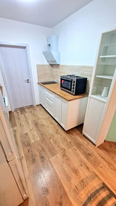 Дава се под наем Двустаен апартамент в Варна, Цветен квартал - 65 кв.м за 475 € - Снимка #4