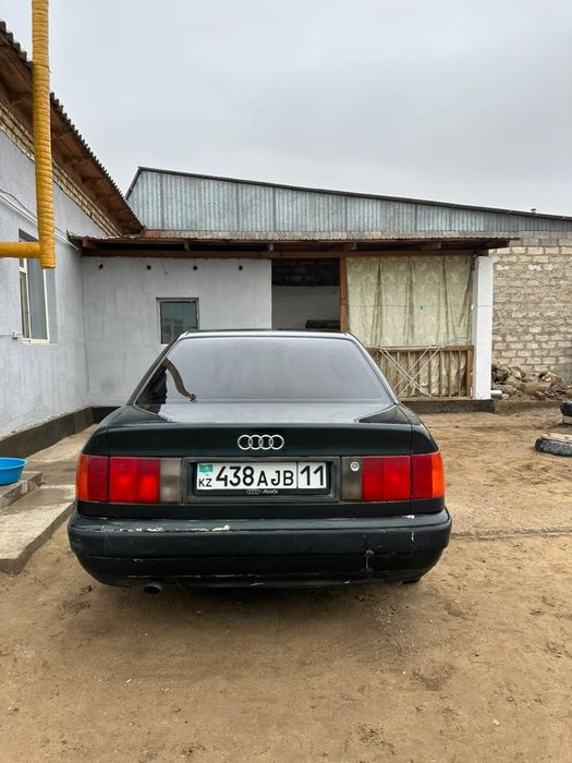 Ауди 100 сатылады