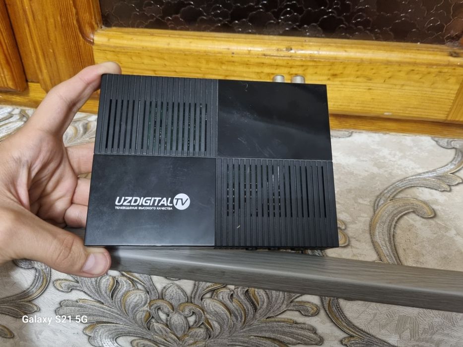 Uzdigital tv tyuner тюнер tuner Rossiya kanallari