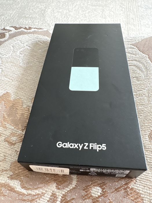 Samsung Z Flip 5 256 Гб