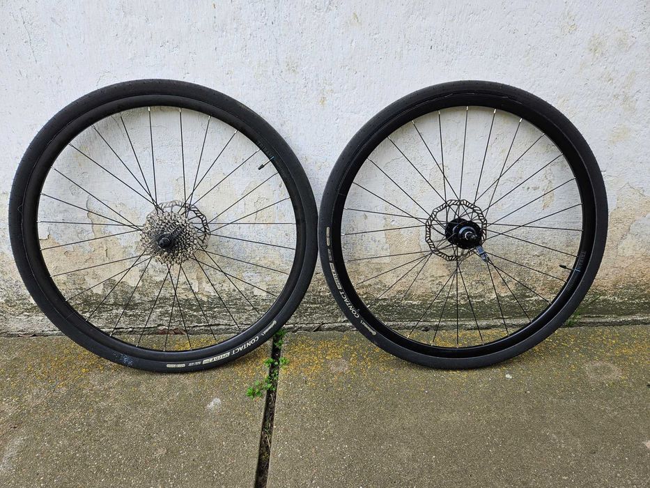 Roți Triban Tubeless Ready Disc