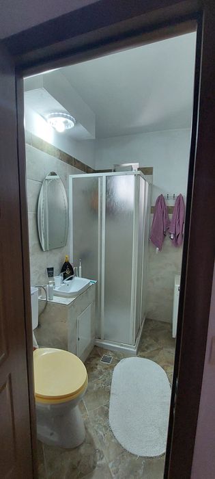 Vand apartament pe strada george cosbuc nr 7 etaj 4 , oras Gherla.