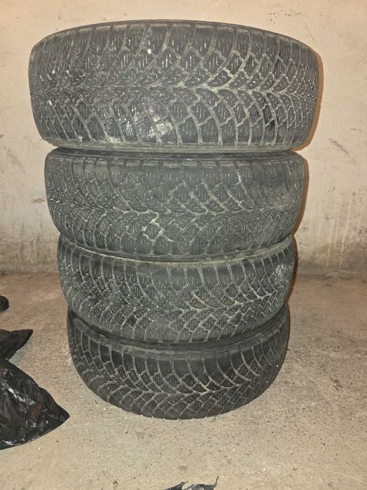 Зимни автомобилни гуми 165/65/14