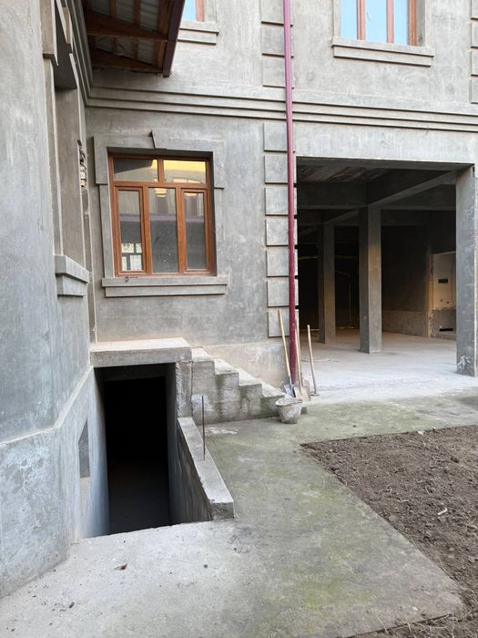 Аренда  участок  Урикзор Махалля.  2 сотки 250 кв.м. по склад  или цех