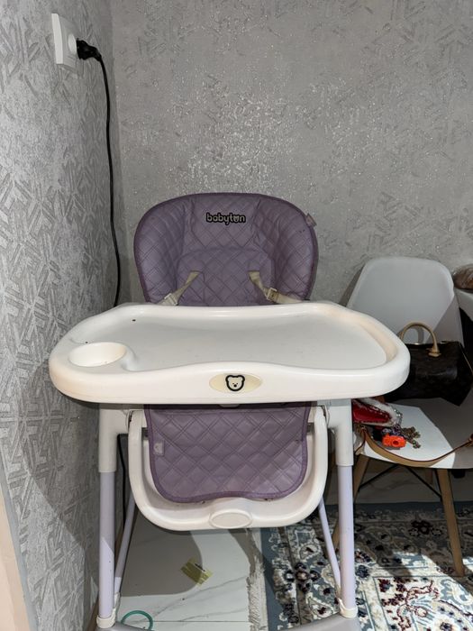 Столик для кормление