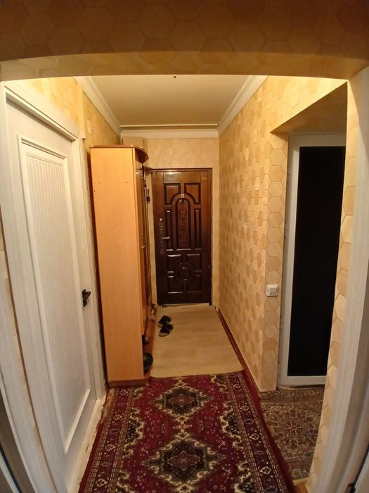 Фарход поселкада  3 хонали кв 63 кв  фарход шахарчасида