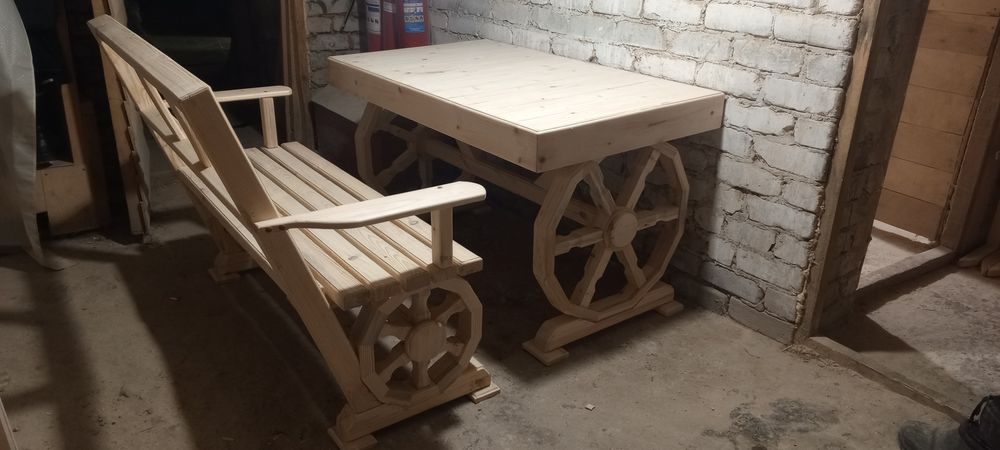 Продам стол в беседку!