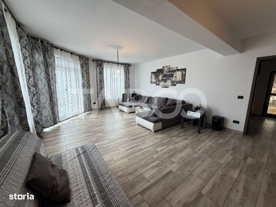 Casa individuala 5 camere 3 bai garaj 497 m teren liber Sat Sercaia