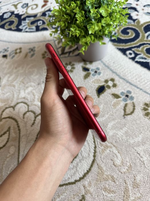 Продам iPhone 11