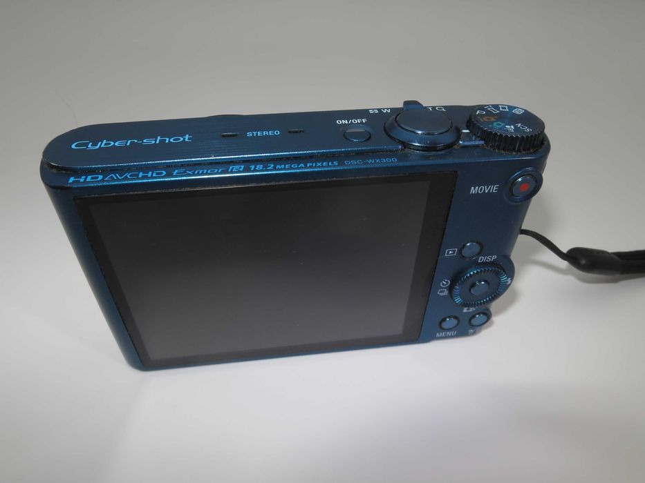 Sony Cyber-shot DSC WX300 ултра компактен цифров фотоапарат, дигитална камера с 20х оптичен зум, 18MP, Wi-fi, Ful HD, пълен комплект - работи отлично!