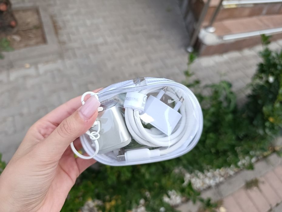 Baseus PD — новая мощная зарядка для iPhone 16 / 17