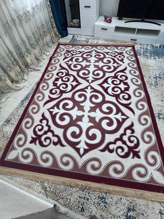 Коврик в хорошем состоянии