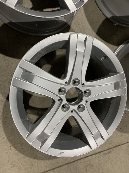 Jante originale Mercedes A B C E Class GLK pe 17 Zoll (NOI)