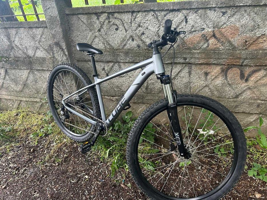 Vând bicicletă CUBE AIM Pro Slateblack
