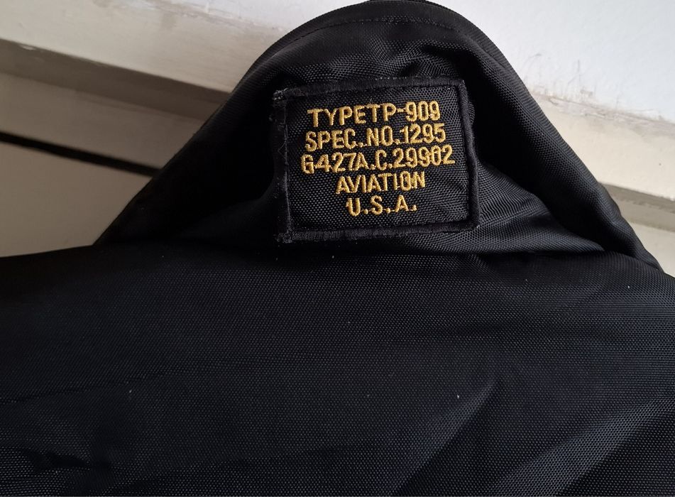 US Air Force geacă de zbor TP-909 originală (măr. 56-58, umeri 63 cm)