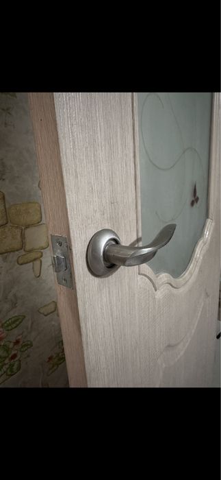 Продам Дверь бу 70*200