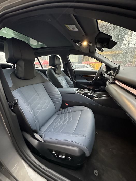 BMW i5 35L eDrive 2024 с пробегом в раличии