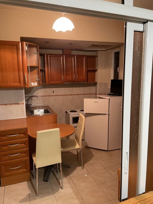 Дава се под наем Едностаен апартамент в Габрово, Център - 40 кв.м за 204 € - Снимка #4