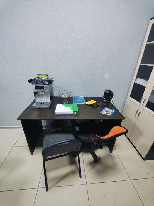 Продам офисную мебель