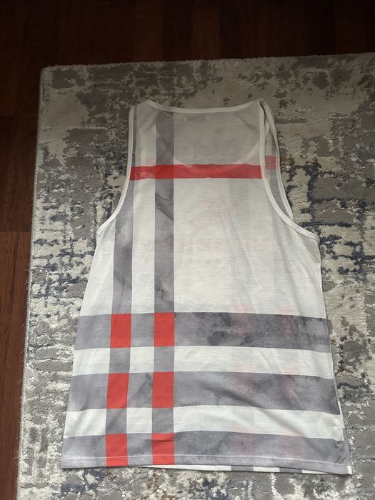Vand maieu Burberry