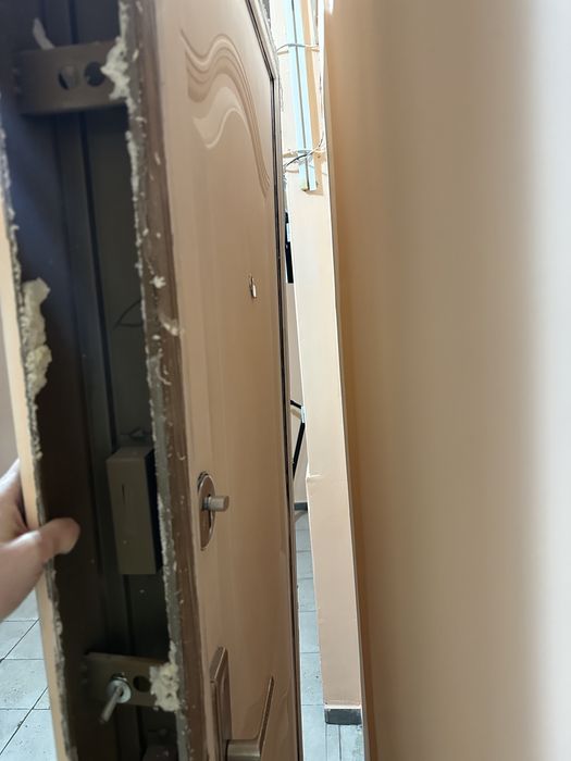 Входная дверь бу