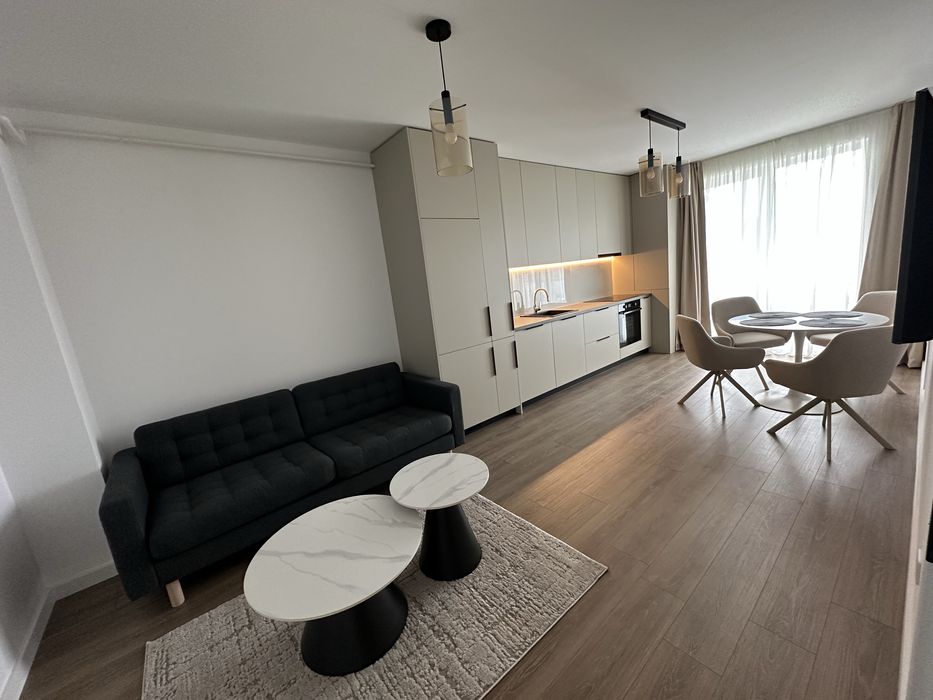 Apartament 3 camere  de inchiriat
