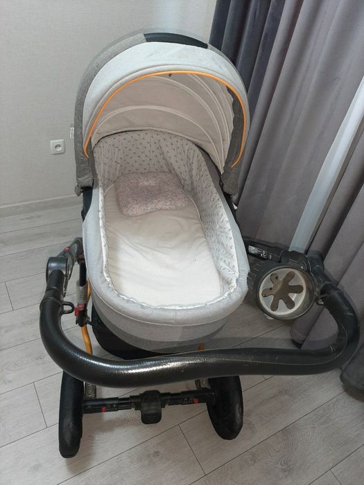 Продается коляска ADAMEX 3 в 1