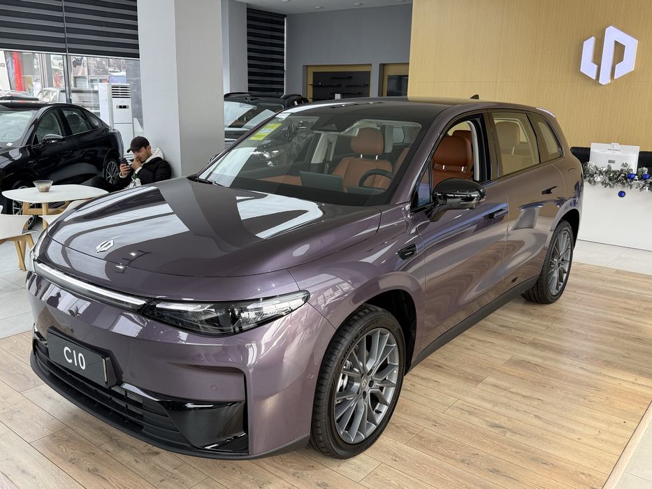 Leapmotor C10 2026 EREV 210 km (Range Extender)