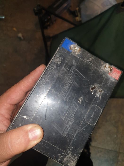 Продам акумуляторы для электроскутера