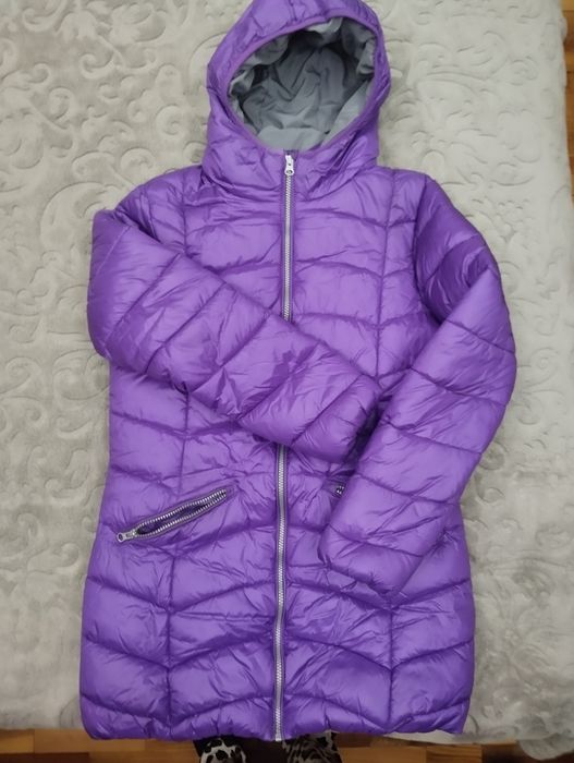 Теплый удлиненный пуховик на девочку