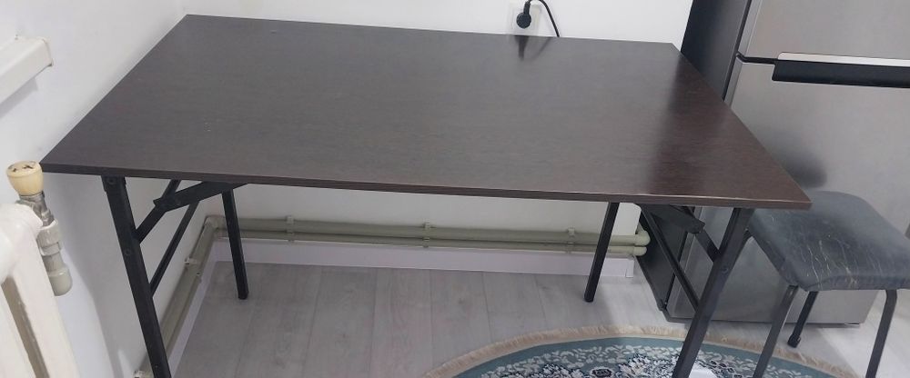 Стол,кухонный стол