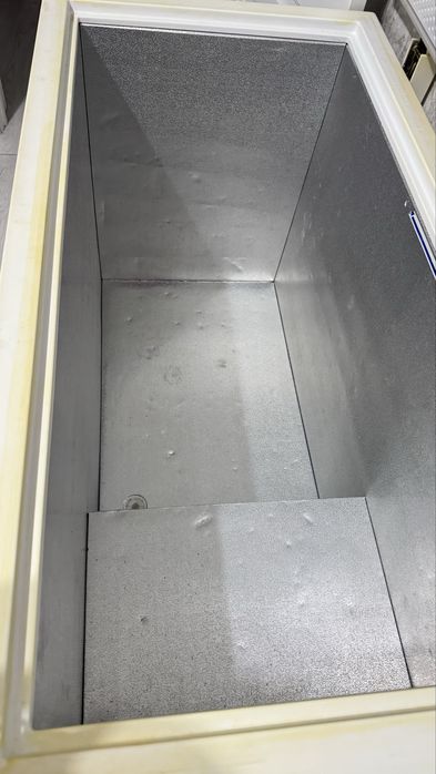 Продам морозильную камеру