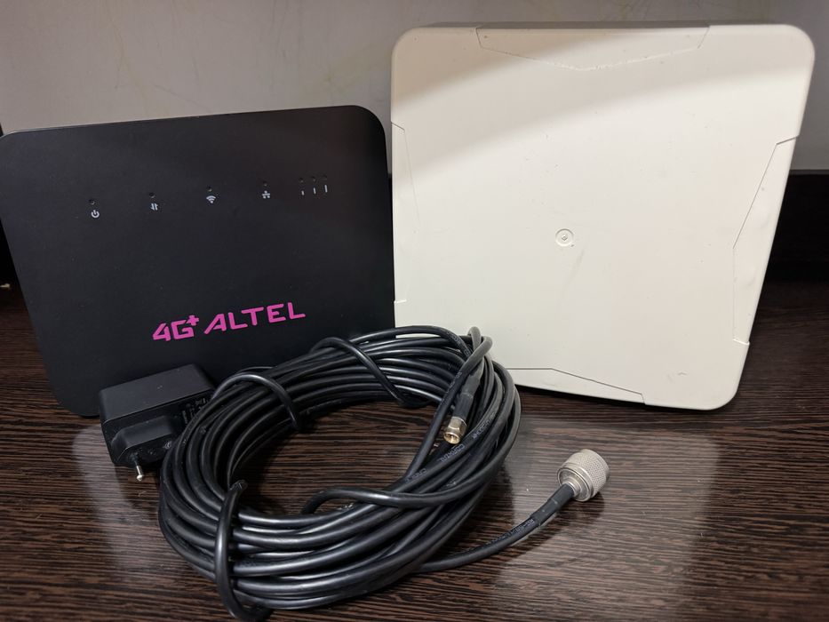 Wi-Fi роутер ALTEL P28 CPE в комплекте с антеной и кабелем 10 м