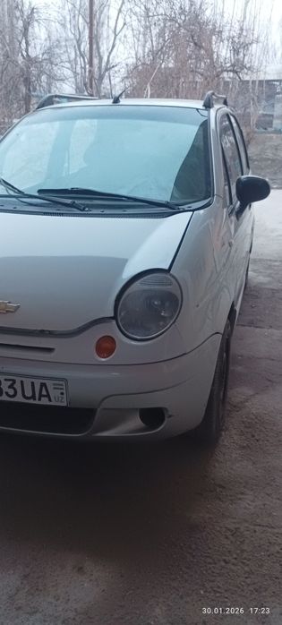 Matiz mashina sotiladi