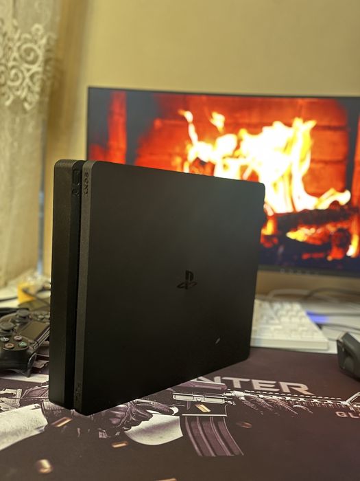 Playstation 4 Slim