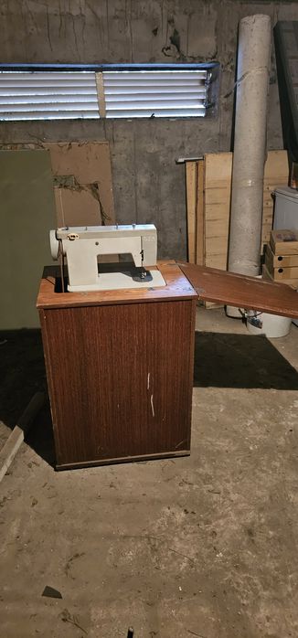 Швейная машина  Чайка