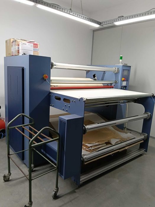 Echipamente profesionale pentru imprimare textile prin sublimare: Imprimanta Epson SureColor SC-F6300HDK și calandru sublimare TRANSMATIC 7140 Sport
