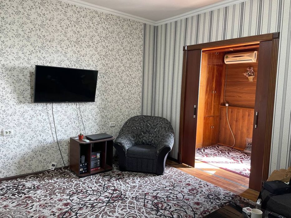 Sergeli Yarmarkada 2 xonali uy sherikchilikka