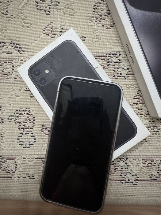 iPhone 11 128 ГБ в хорошем состоянии