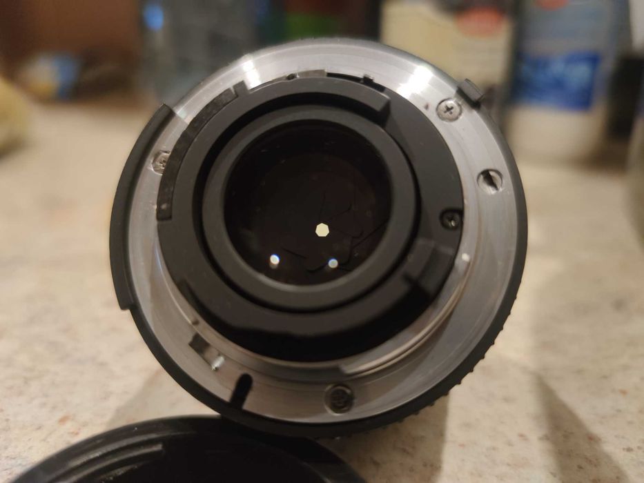 Pachet Nikon D700 si obiectiv 28-80mm