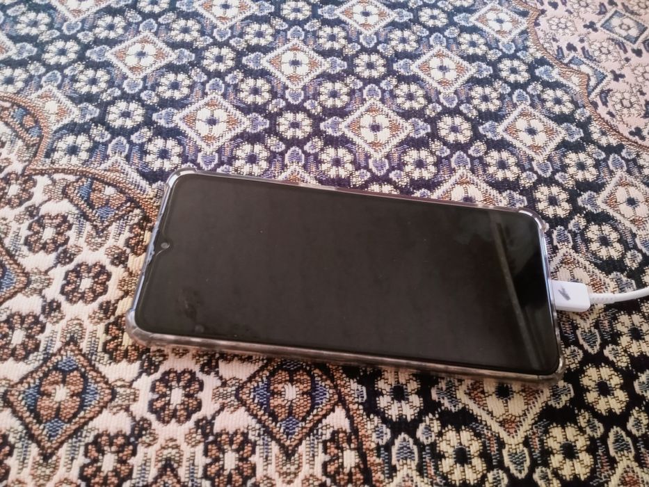 Самсунг а12 өте жақсы жағдаида