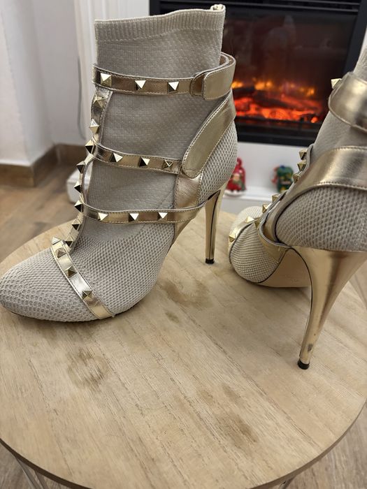 Botine , ghete , cizme model Valentino