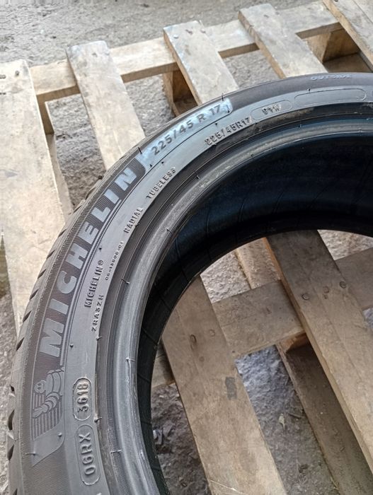 Перфектни 2бр.225/45/17 Michelin P4  dot3618
