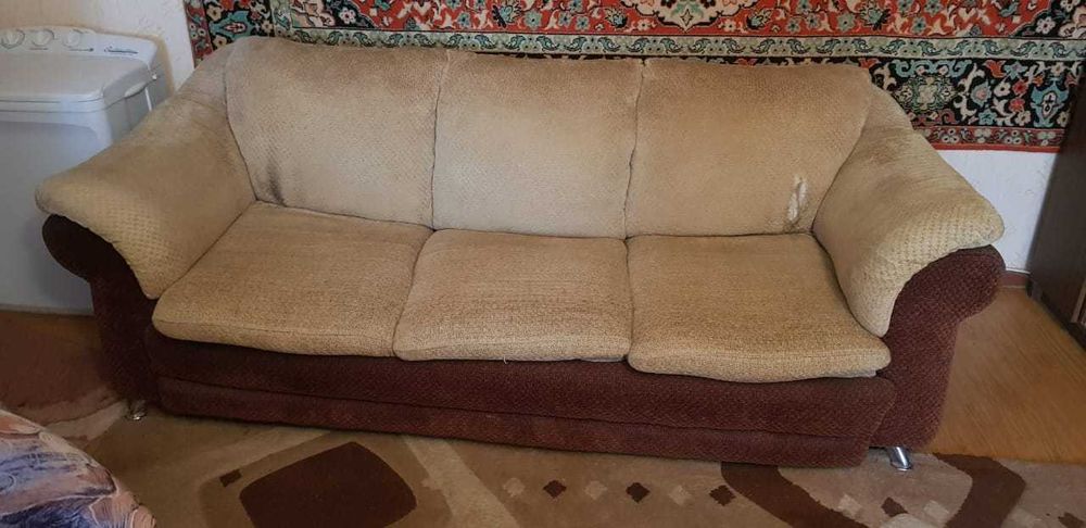 Отдам даром диван (самовывоз)
