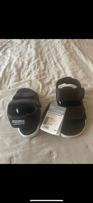 Сандали ADIDAS 37 номер нови